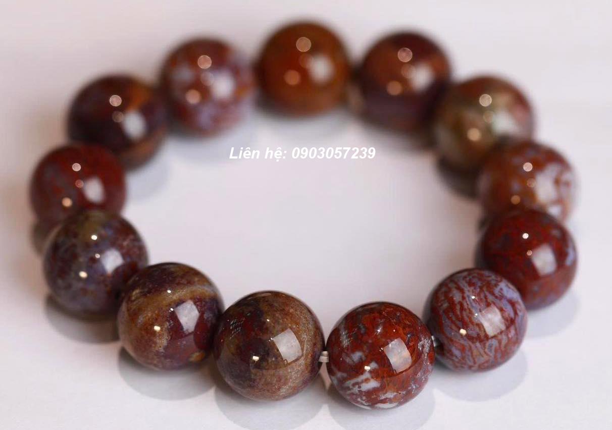 Chuỗi Vòng Tay Đá Caxedon Đỏ – Bùa May Mắn Của Sự Tự Tin Và Tài Lộc