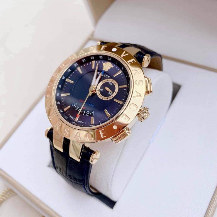 Đồng hồ đeo tay Versace V-Race GMT Alarm Blue Dial